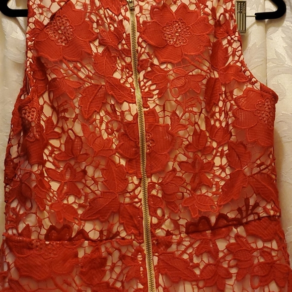 EASTER😇 Sheath Lace Red Dress w/Tan Lining - Picture 3 of 12